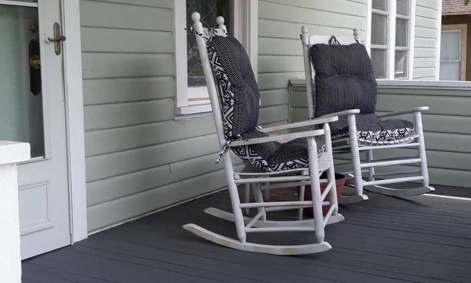 DeLand Cottage | Cozy Private Home @ Blue Moon Cottage in Historic Deland, Fl.
