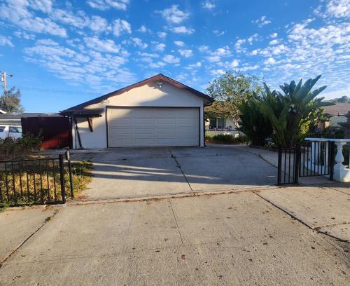 Goleta Bed & Breakfast | Cozy & Private Room in Goleta