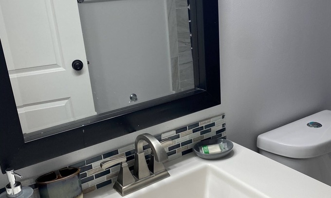Tamarac House | Cozy,Quiet&Comfy W/Netflix/close to sawgrass mall