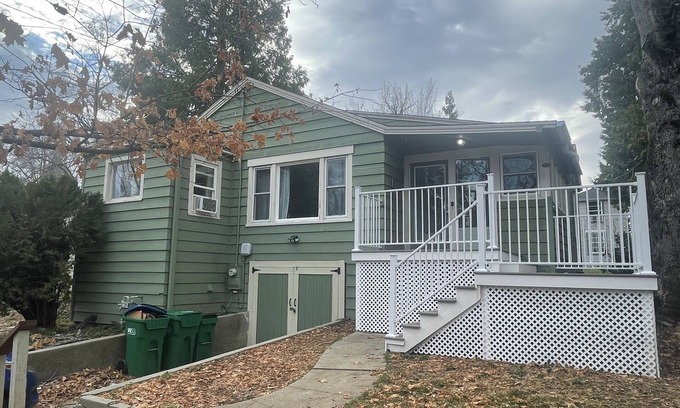 Grass Valley House | Cozy, quiet cottage close to downtown! Pet friendly!