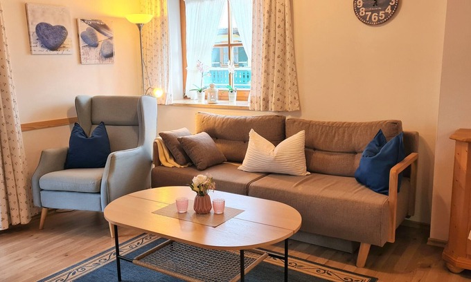 Oberschonau Apartment | Cozy, quietly located vacation apartment Hochkalter in Schönau am Königssee