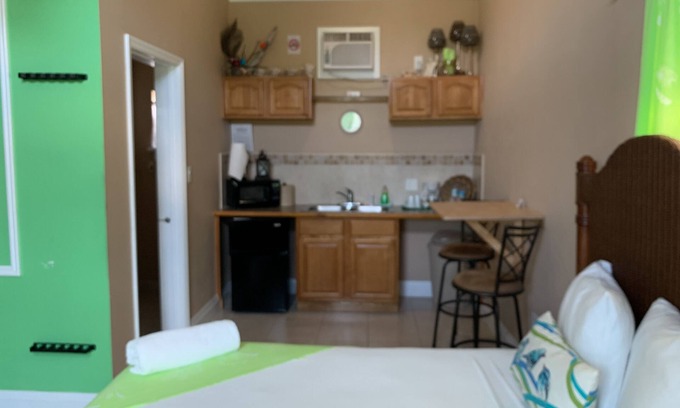 North Andros Hotel | Cozy quiet place to stay!