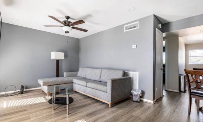 Spring Branch Central Apartment | Cozy quiet place close to memorial mall.