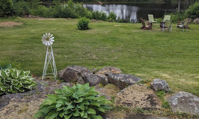 Rexton Apartment | Cozy, quiet, relaxing watching sunsets and sunrises on Richibucto river.
