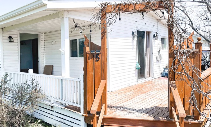 Grand Barachois House | Cozy quiet Winterized Cottage 3min walk to a beautiful beach & 5min from Shediac