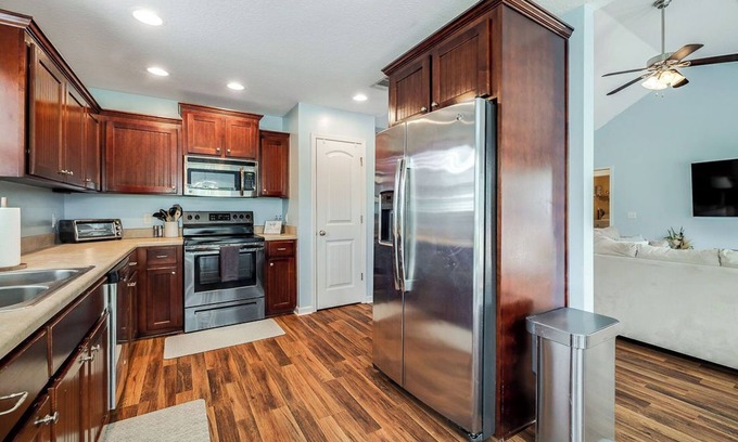 Eden House | Cozy Ranch Style Home with Large Fenced In Backyard