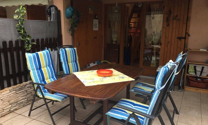 Saint-Martin-de-Bromes Apartment | Cozy rental with terrace for 4 near Esparron Lake