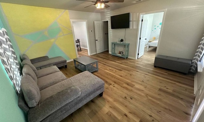 Belton Apartment | Cozy Renovated 3BR Home | Downtown Belton & Near UMHB