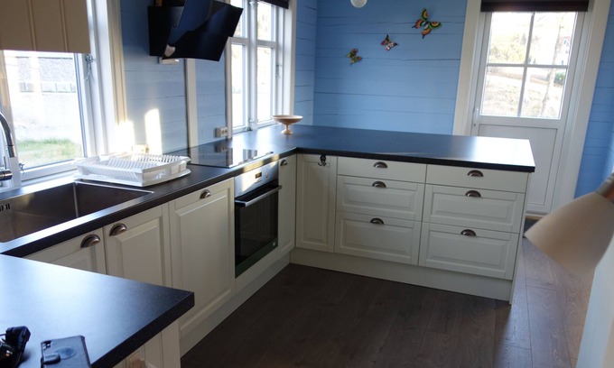 Egersund House | Cozy renovated house. Guided tours in Rogaland can be booked. Breakfast.