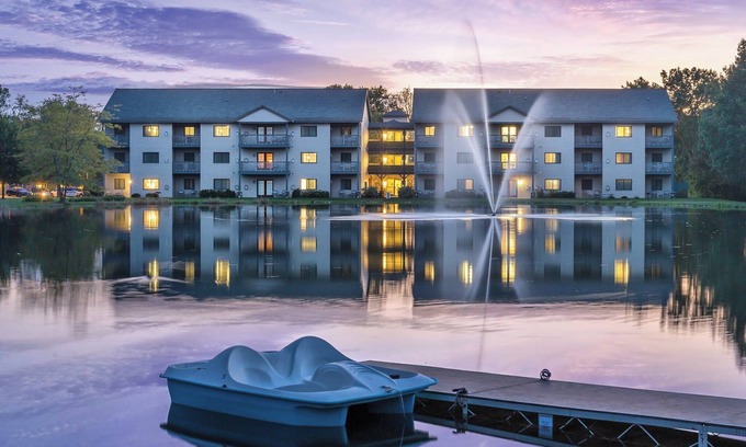 Lake Delton Condo | Cozy Retreat: 2BR King Suite @ Wyndham Tamarack