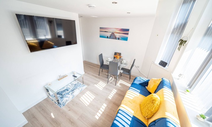 Milnrow Apartment | Cozy Retreat near Hollingworth Lake Milnrow