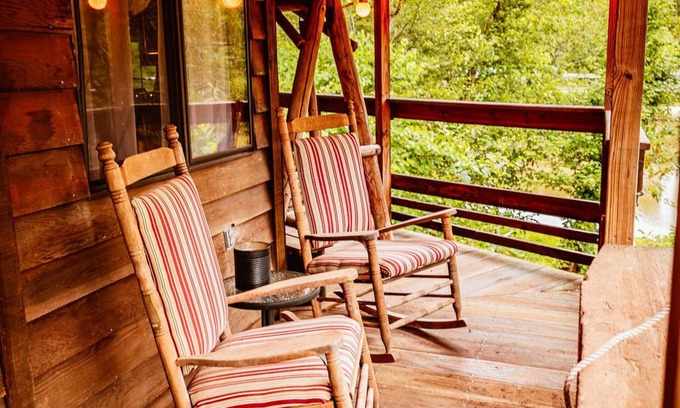 Haverhill Cabin | Cozy River Cabin in the Trees