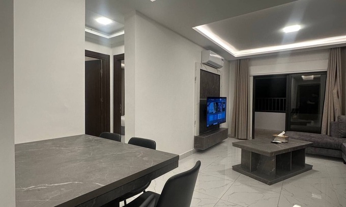 Suwailih Apartment | Cozy Rooftop Near Al Services 24
