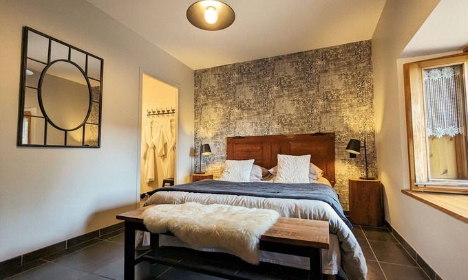 Saint-Privat-d'Allier Bed & Breakfast | Cozy room with wellness, parking, wifi - In the heart of Auvergne