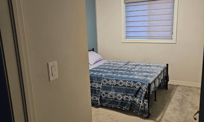 Welland House | Cozy Room in Modern, Serene Neighborhood - Quiet House, Only 1 Other Occupant