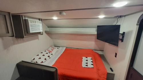 Orlando Other | Cozy RV Escape 7 Min to Universal