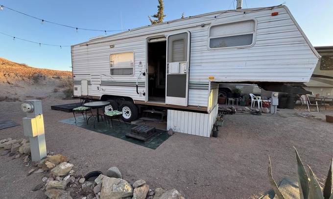 Truth or Consequences RV Rental | Cozy Rv Park located on 21 acres overlooking Elephant Butte with beautiful pool