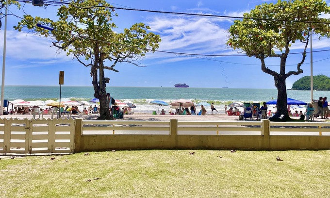 Cabecudas House | Cozy seafront house on Cabeçudas Beach! 5 minutes from BC