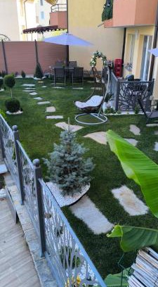 Sveti Vlas Apartment | Cozy Seaside Getaway One Bedroom Apartment Moni in Sveti Vlas