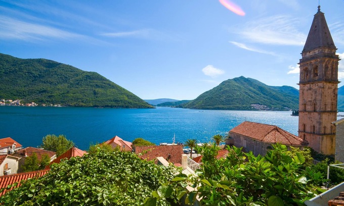 Perast Cabin | Cozy Seaview stone house right in the center of gorgeous Perast