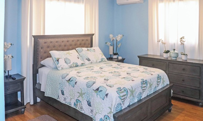 Downtown Apartment | Cozy secluded centrally located 2 bedroom in Freeport with a private pool
