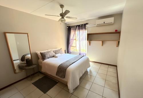 Langenhoven Park Apartment | Cozy secure apartment