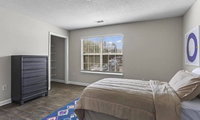 Lilburn Apartment | Cozy single room with WiFi, AC in Lilburn