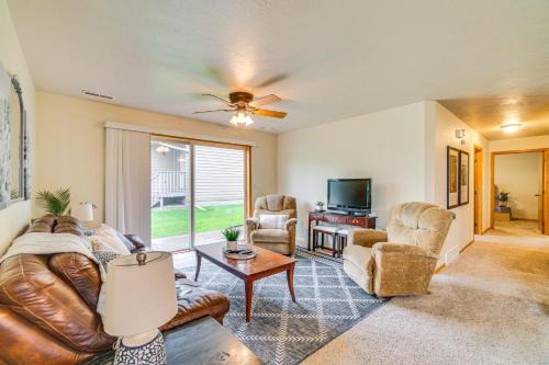 Buffalo Ridge Apartment | Cozy Sioux Falls House - Walk to Park!