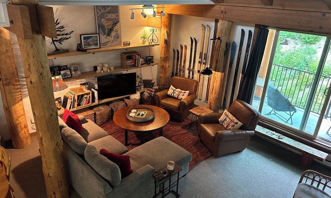 Rutland Condo | Cozy Ski Condo with loft on Big White Mountain,