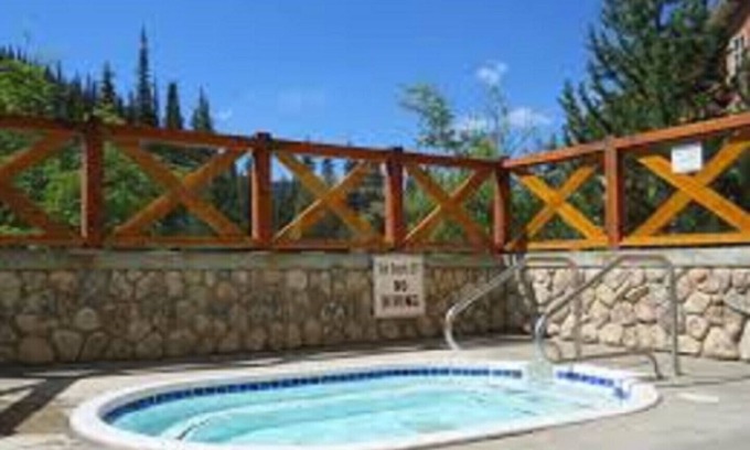 Sun Peaks Condo | Cozy, ski-in/out, condo in the heart of Sun Peaks