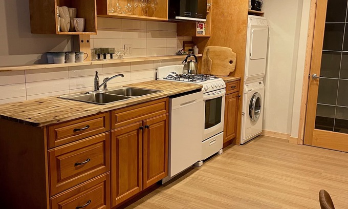 Okanagan-Similkameen Apartment | Cozy ski retreat on Apex Mountain Road.