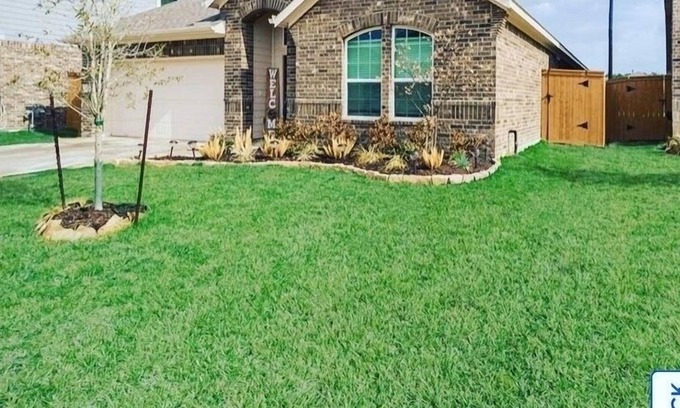 Atascocita House | Cozy ski retreat on w/artist studio Pet-Friendly!