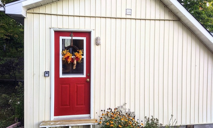 McNab/Braeside Apartment | Cozy & Small Guest House Near Calabogie