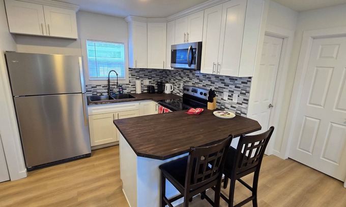 Carver House | Cozy small home one bedroom