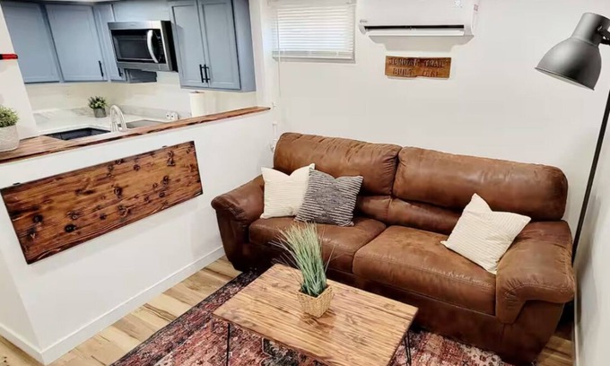 Nampa Apartment | Cozy space walking distance to Downtown Nampa