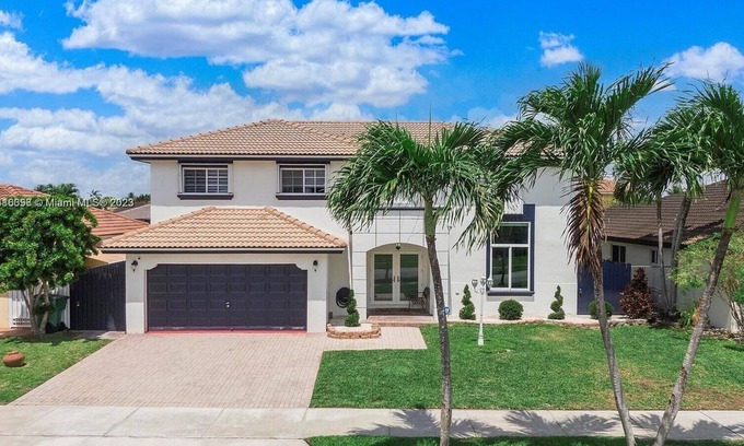 Richmond West House | Cozy, spacious and peaceful 4-bedroom, the perfect place to unwind and relax
