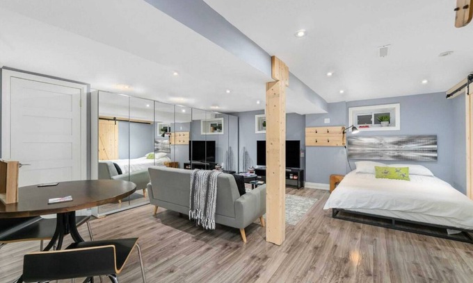 Sheridan Apartment | Cozy & Spacious Basement Apartment with Free Parking