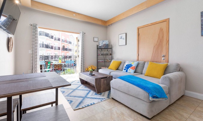 Palm Coast Condo | Cozy Stay with European Charm