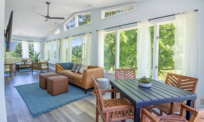 Roseland House | Cozy stay with hot tub, mountain views & kid cave.