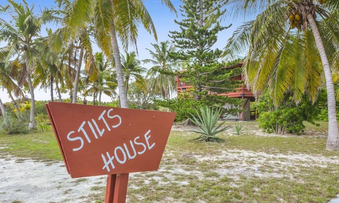 Great Exuma House | Cozy Stilts House with Huge Yard