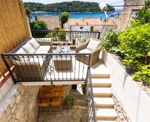 Cavtat Old Town House | Cozy stone house with lovely view in Cavtat centre