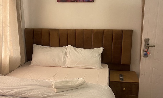 Surulere Apartment | Cozy studio apartment in central surulere
