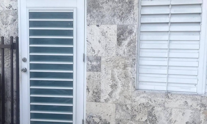 Hato Rey Apartment | Cozy Studio Apartment in Baldrich! 15 min drive to the beach and Old SJ!