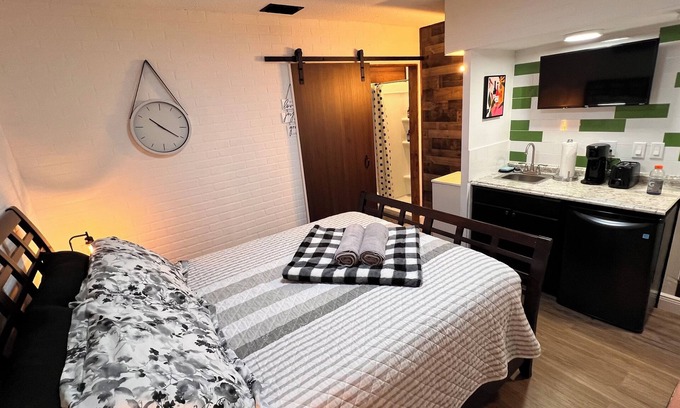 Orlando Apartment | Cozy studio close to Orlando Airport with AC, WiFi