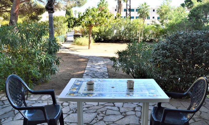 Cavaliere Apartment | Cozy Studio for 2 with Garden, Near Beach, Parking, and Free Summer Shuttle in Cavalaire