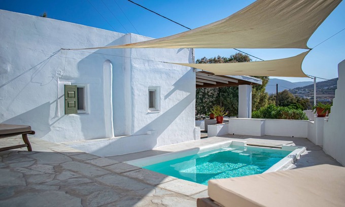 Nea Cryssi Akti Apartment | Cozy studio for 2 guests with 1 child or 3 adults - walking distance to beach