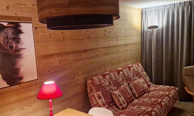 Cognet Apartment | Cozy studio for 4 in L'Alpe d'Huez, near slopes, pets welcome