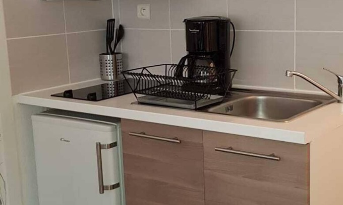 Bussy-Saint-Georges Apartment | Cozy Studio near Disneyland and Paris