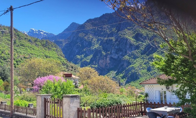 Konitsa Apartment | Cozy studio in beautiful Konitsa with AC, WiFi