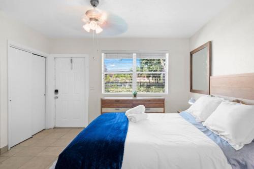 Lake Worth Apartment | Cozy Studio in Lake With Pool & BBQ